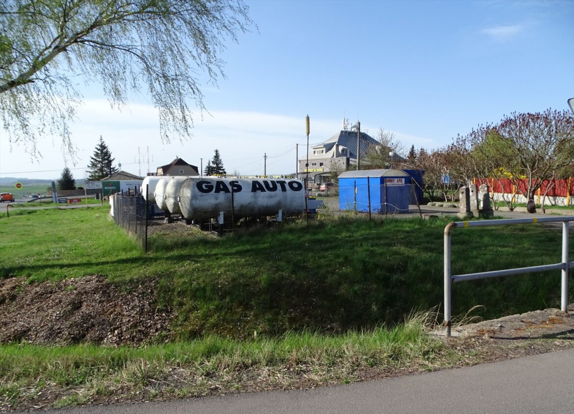 Čerpací stanice LPG v Krupé, části Šustna